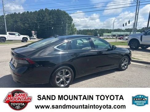 Used 2023 Honda Accord EX-L image 3