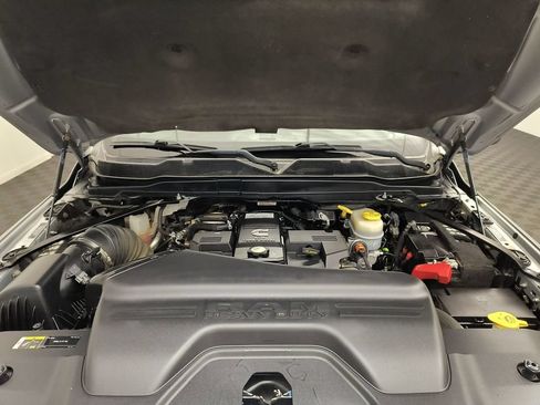 Used 2023 RAM 3500 Laramie AWD/4WD image 32