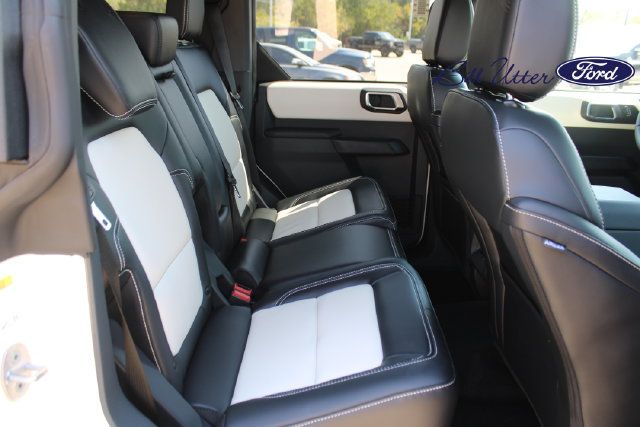 New 2026 Ford Bronco Outer Banks w/ Sasquatch Package AWD/4WD image 11