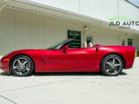 Used 2008 Chevrolet Corvette Convertible w/ Preferred Equipment Group RWD image 5