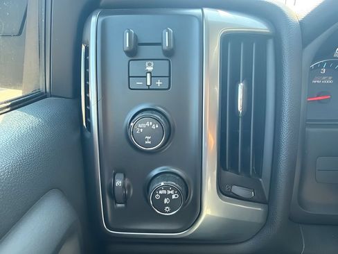 Used 2017 Chevrolet Silverado 1500 LT w/ All Star Edition AWD/4WD image 23