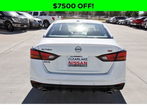 New 2025 Nissan Altima 2.5 SR w/ SR Premium Package image 7
