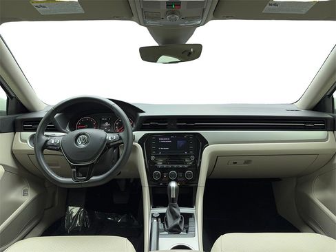 Used 2022 Volkswagen Passat 2.0T SE image 17