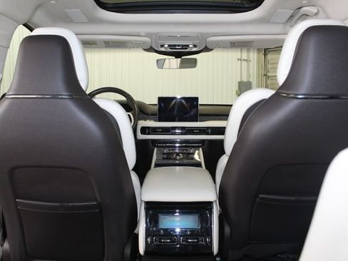 Used 2022 Lincoln Aviator Black Label w/ Dynamic Handling Package AWD/4WD image 21