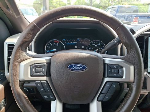 Used 2022 Ford F350 King Ranch w/ Chrome Package AWD/4WD image 22