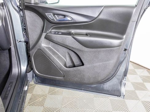 Used 2019 Chevrolet Equinox LT w/ Driver Convenience Package image 51