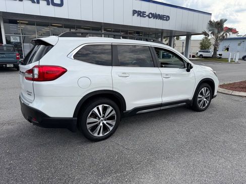 Used 2021 Subaru Ascent Limited w/ Technology Package AWD/4WD image 3
