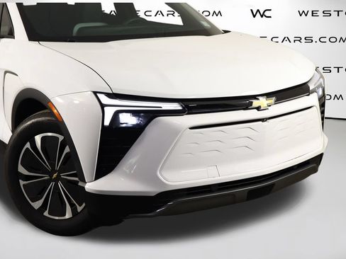 Used 2024 Chevrolet Blazer EV LT AWD/4WD image 49