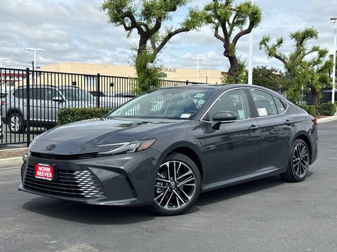 New 2026 Toyota Camry XLE image 2
