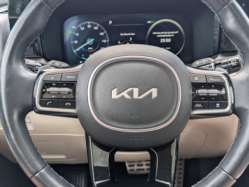 Certified 2023 Kia Sorento SX Prestige AWD/4WD image 25