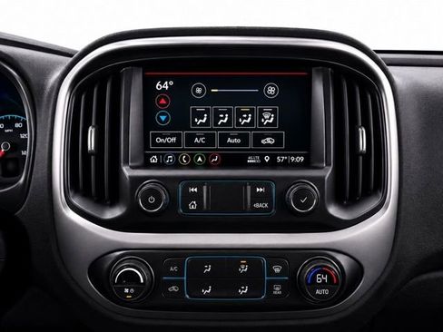 Used 2021 Chevrolet Colorado Z71 w/ Safety Package AWD/4WD image 34