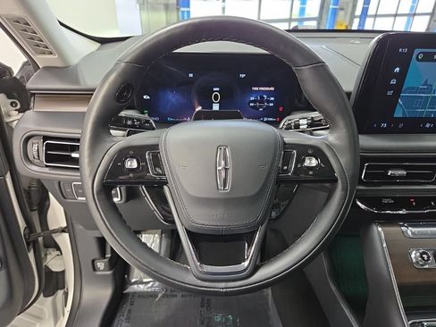 Used 2025 Lincoln Aviator Reserve w/ Jet Appearance Package AWD/4WD image 12