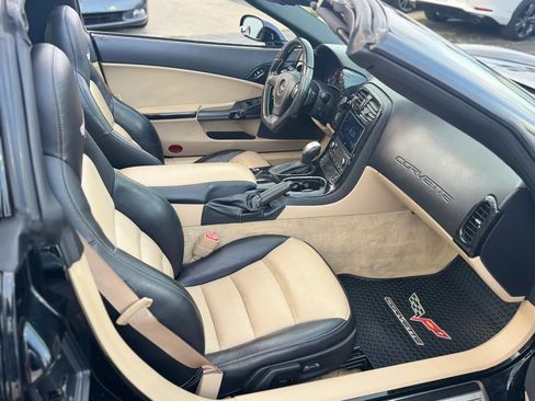 Used 2008 Chevrolet Corvette Coupe w/ Preferred Equipment Group RWD image 16