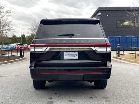 Used 2024 Lincoln Navigator L 4WD image 17