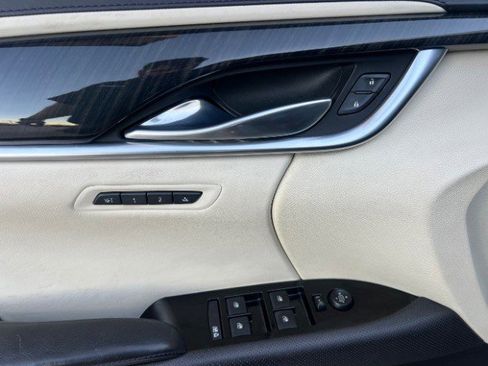 Used 2014 Cadillac XTS Platinum image 34