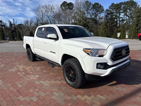 Used 2023 Toyota Tacoma SR5 image 21