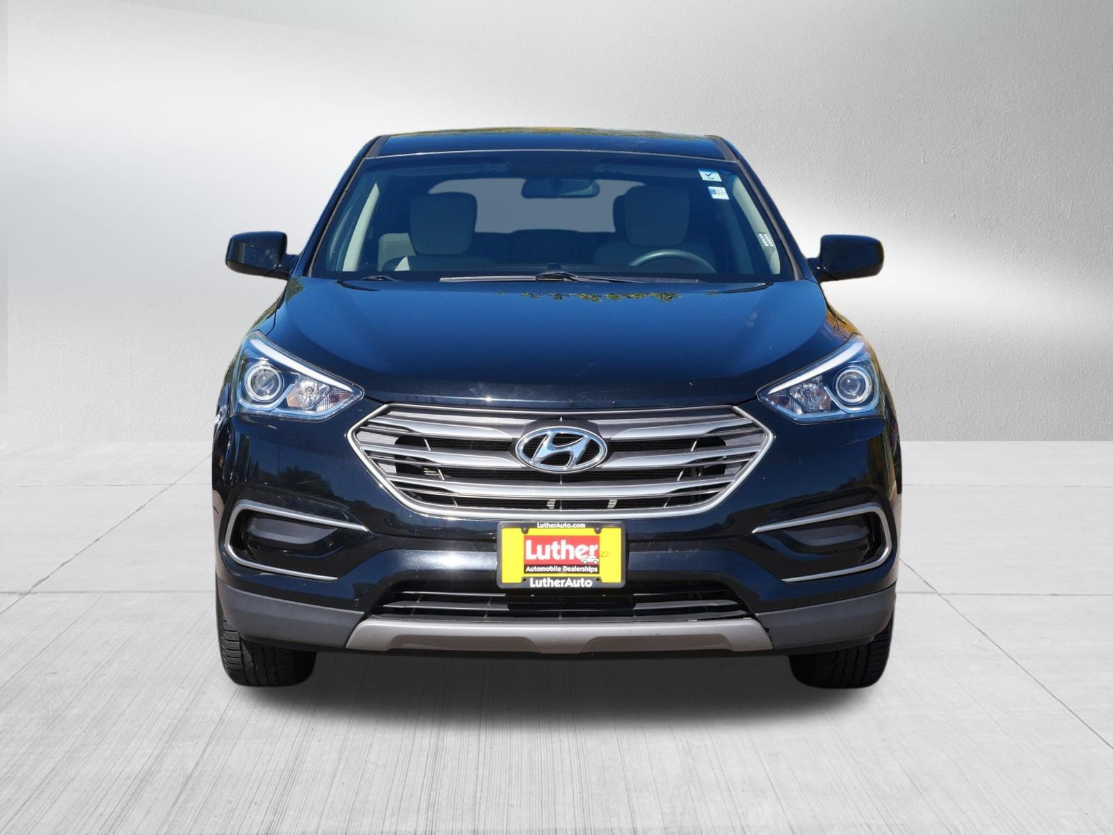 Used 2017 Hyundai Santa Fe Sport w/ Cargo Package AWD/4WD image 2
