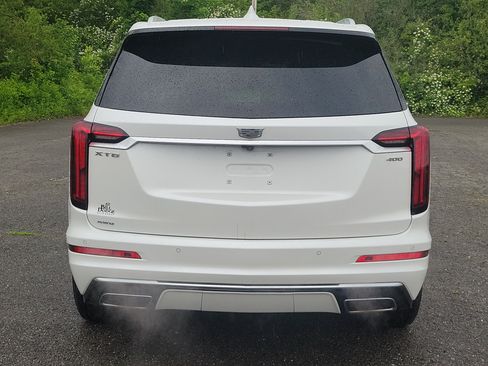 Certified 2024 Cadillac XT6 Premium Luxury AWD/4WD image 6