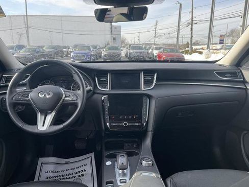 Certified 2025 INFINITI QX50 Luxe image 13