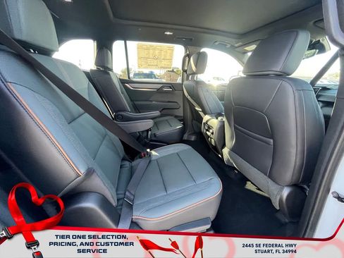 New 2026 GMC Acadia AT4 w/ Luxury Package image 19