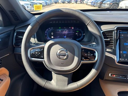 Certified 2024 Volvo XC90 T8 Ultimate w/ Protection Package Premier image 7