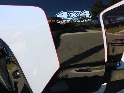 Used 2019 Toyota Tacoma SR5 image 5