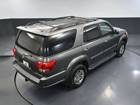 Used 2005 Toyota Sequoia Limited AWD/4WD image 56
