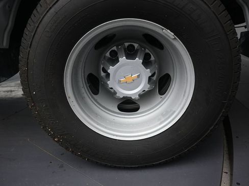 Used 2025 Chevrolet Silverado 3500 W/T AWD/4WD image 10