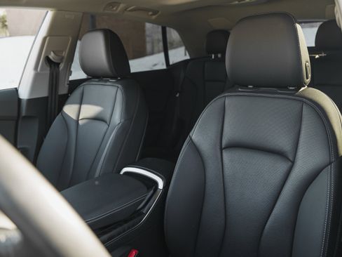 Used 2022 Audi Q8 Premium Plus w/ Premium Plus Package image 22