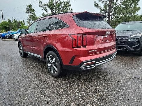 Certified 2023 Kia Sorento S FWD image 14