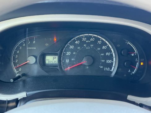Used 2014 Toyota Sienna LE FWD image 25