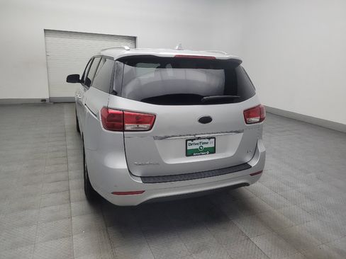 Used 2018 Kia Sedona LX w/ LX Essentials Premium Package FWD image 6