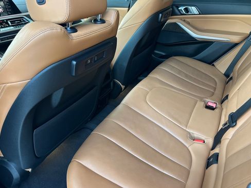 Used 2022 BMW X5 sDrive40i w/ M Sport Package RWD image 25