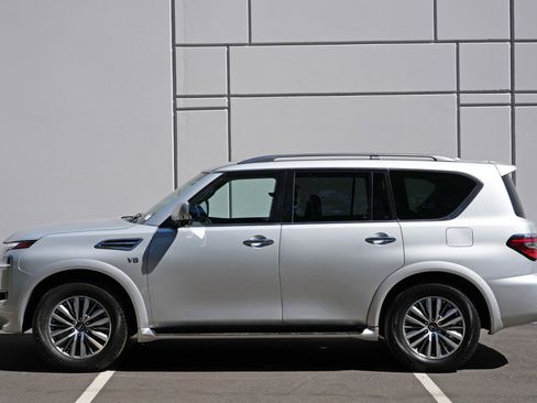 Used 2021 Nissan Armada SL w/ Captain's Chairs Package AWD/4WD image 52
