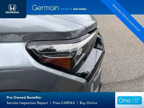 Used 2023 Chevrolet Colorado Z71 w/ Advanced Trailering Package AWD/4WD image 4