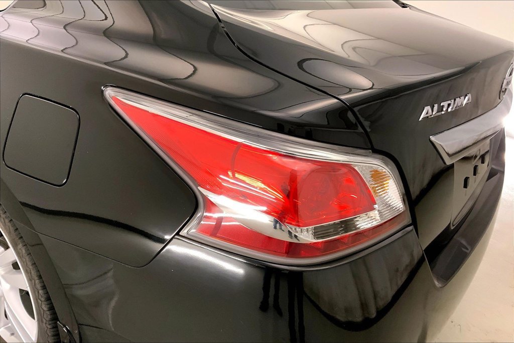 Used 2015 Nissan Altima 3.5 SL FWD image 28