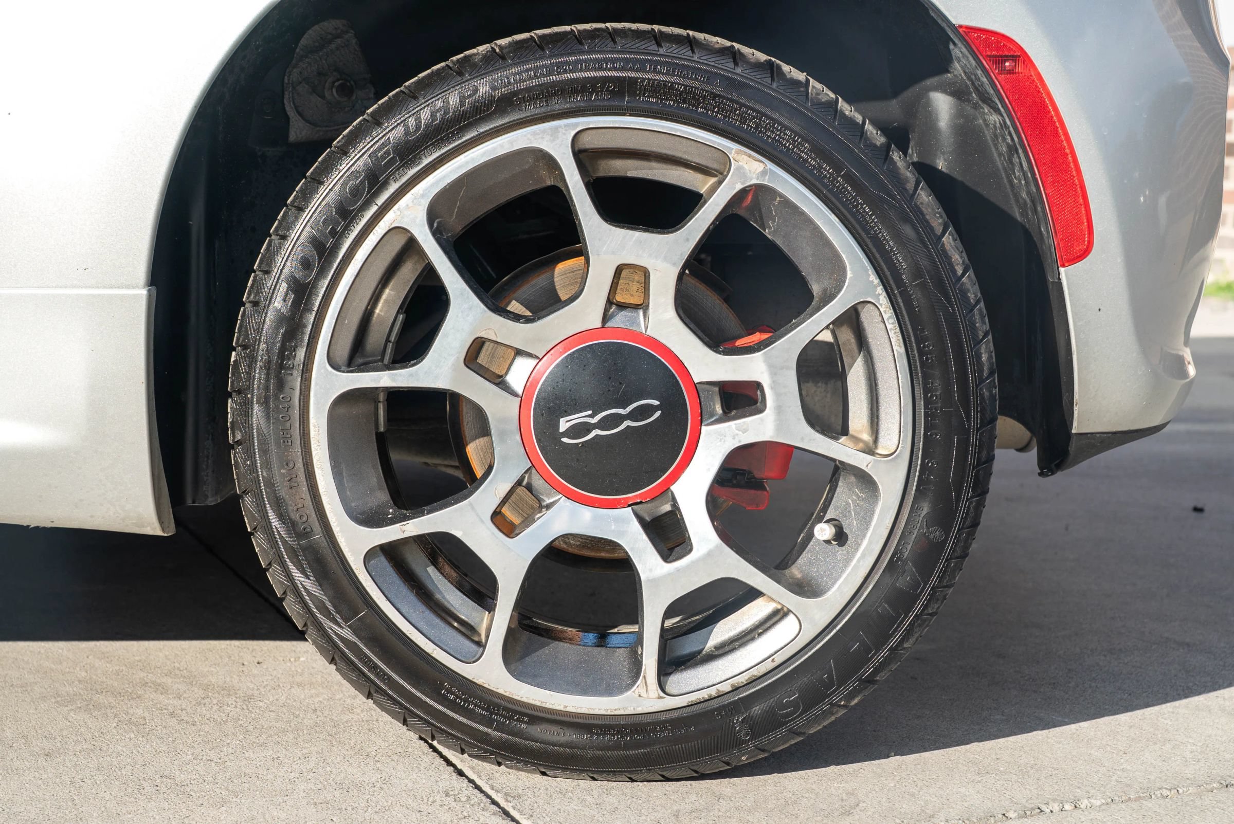 Used 2012 FIAT 500 Sport w/ Safety & Sound Pkg FWD image 4