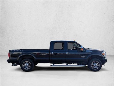 Used 2016 Ford F250 Platinum w/ FX4 Off-Road Package image 4