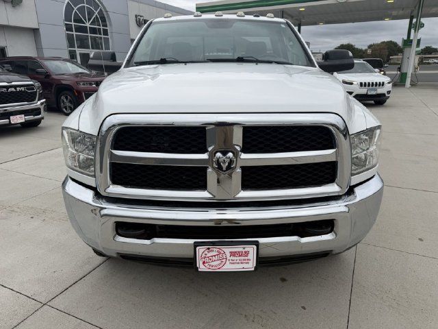 Used 2018 RAM 2500 Tradesman w/ Chrome Appearance Group AWD/4WD image 3