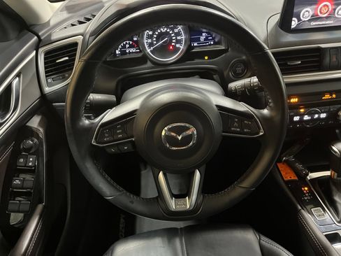Used 2017 MAZDA MAZDA3 Touring FWD image 20