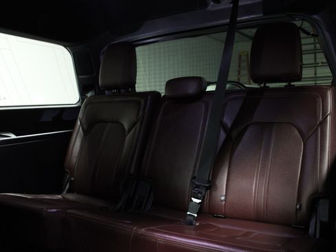 Used 2024 Ford Expedition Limited image 14