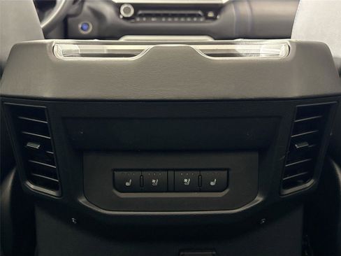 Used 2023 Toyota Tundra Platinum image 38