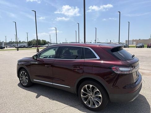 Used 2023 Lincoln Nautilus Reserve FWD image 16