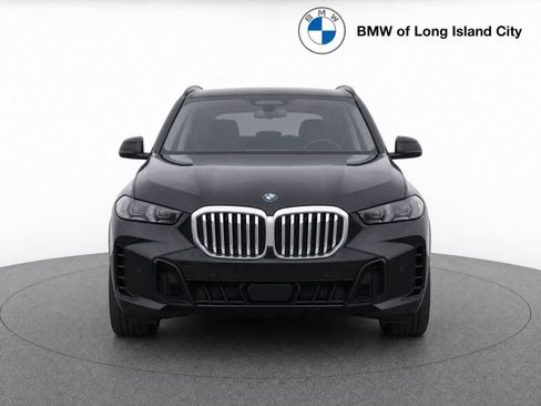 New 2026 BMW X5 xDrive50e w/ M Sport Package AWD/4WD image 2