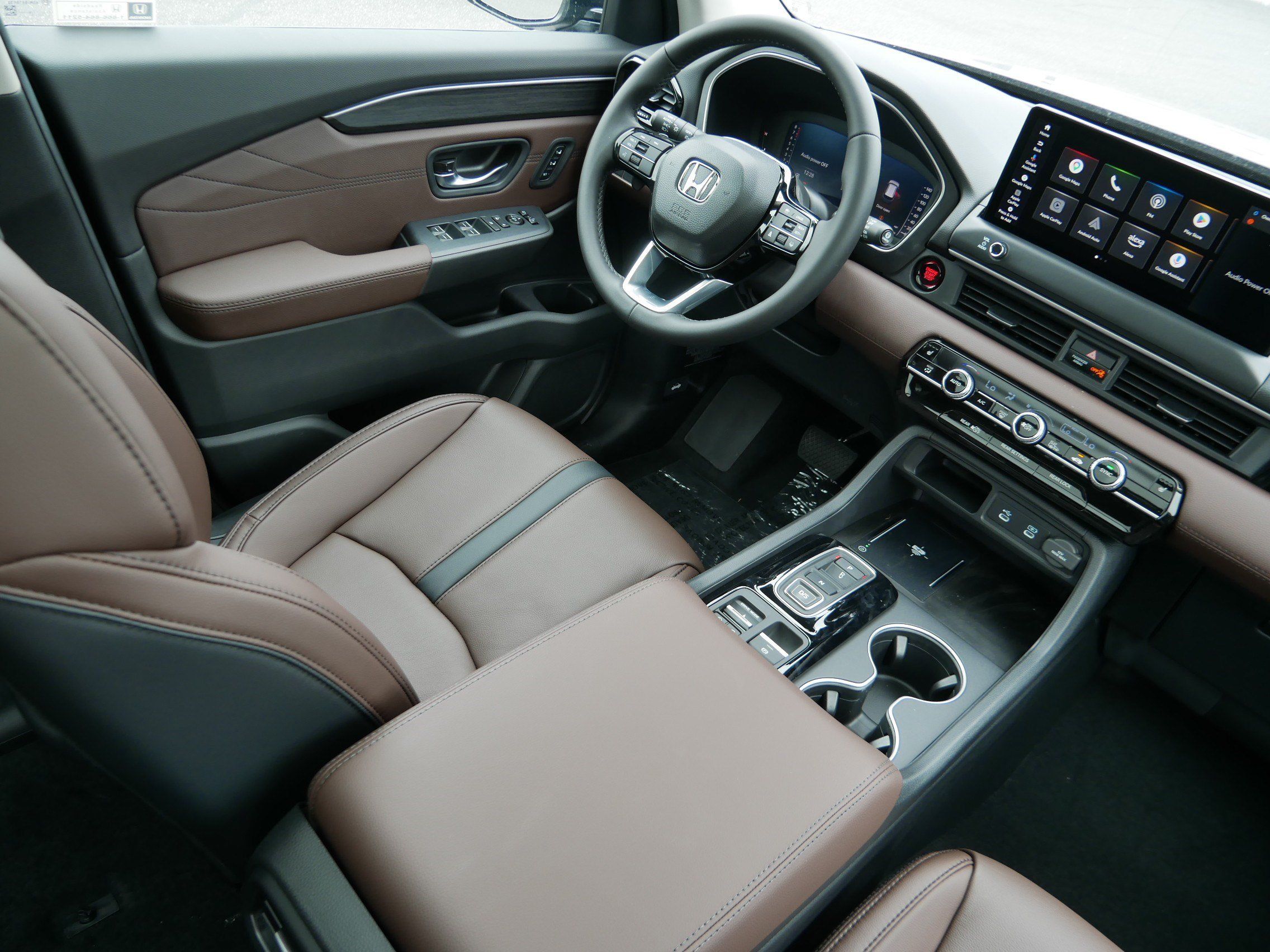New 2026 Honda Pilot Touring image 9
