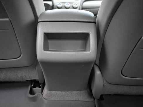 Used 2011 Toyota Camry LE FWD image 30