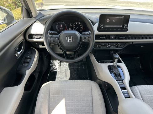 Used 2024 Honda HR-V LX image 17
