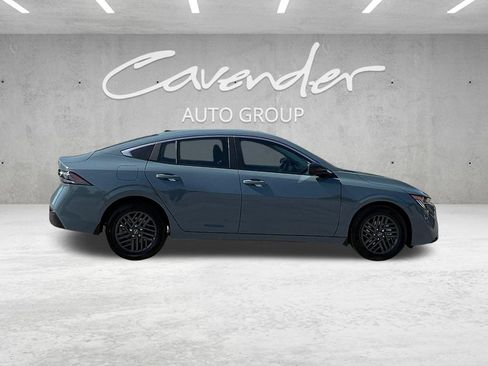 New 2027 Nissan Sentra SV FWD image 18