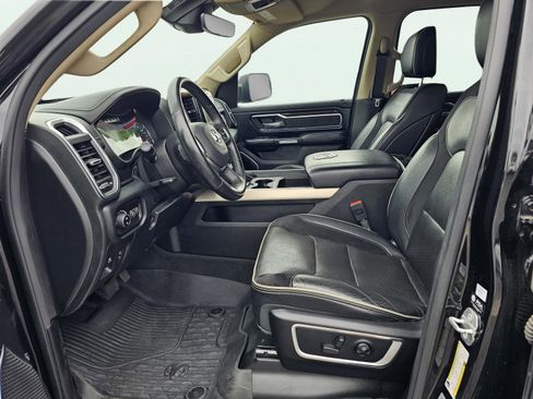 Used 2021 RAM 1500 Laramie AWD/4WD image 18