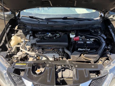 Used 2016 Nissan Rogue SV AWD/4WD image 25